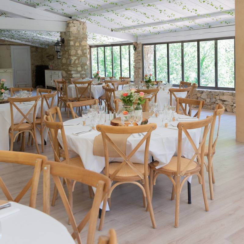 Salle de réception 220m2 pour mariage en Provence